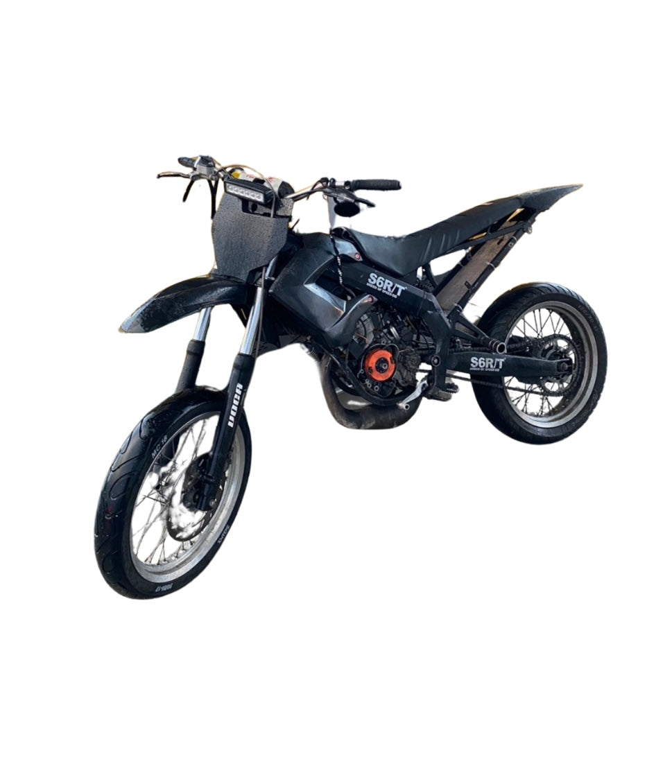 Kaikki Derbi mopojen osat